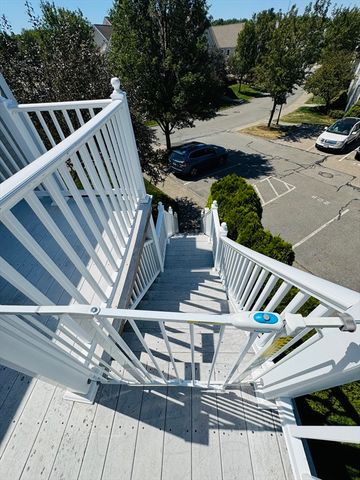 717 Hampton Way 717, Abington, MA 02351