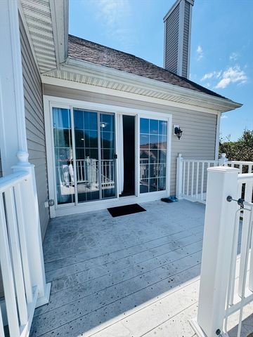 717 Hampton Way 717, Abington, MA 02351
