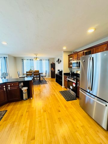 717 Hampton Way 717, Abington, MA 02351