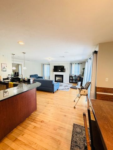 717 Hampton Way 717, Abington, MA 02351