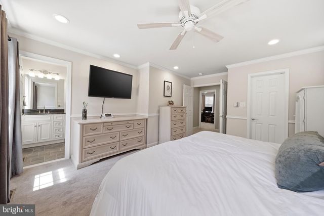 28 DERBY DR, Sewell, NJ 08080