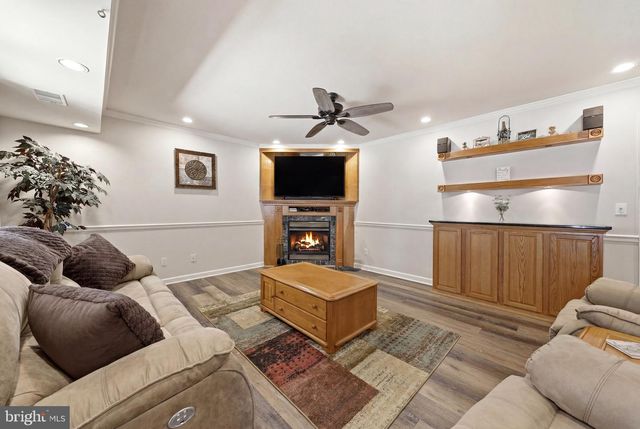 28 DERBY DR, Sewell, NJ 08080
