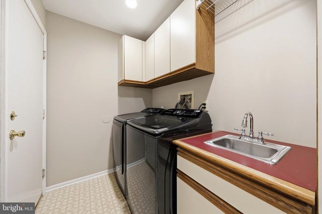 28 DERBY DR, Sewell, NJ 08080