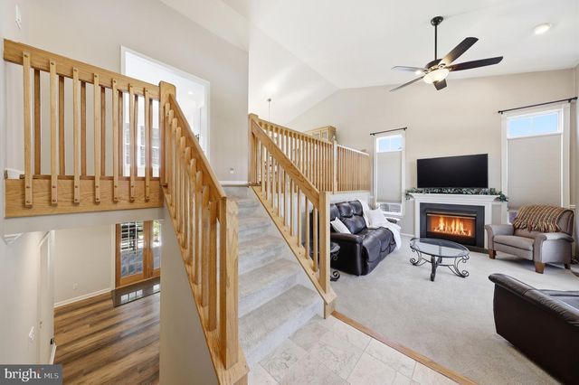 28 DERBY DR, Sewell, NJ 08080