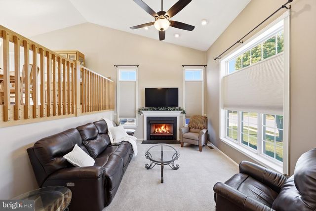 28 DERBY DR, Sewell, NJ 08080