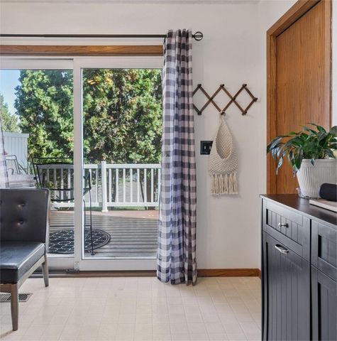 1701 Livingston Avenue B, West Saint Paul, MN 55118