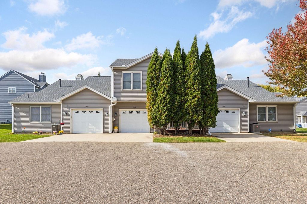 1701 Livingston Avenue B, West Saint Paul, MN 55118