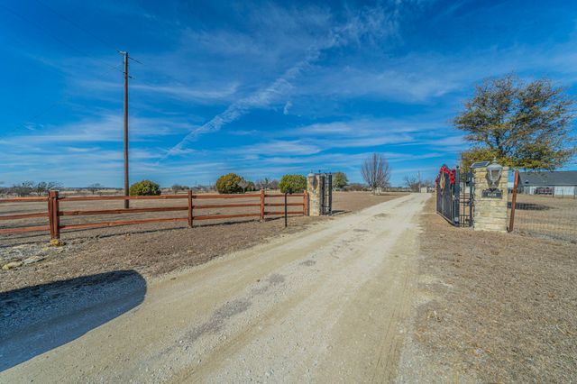 6438 FM 4, Godley, TX 76044