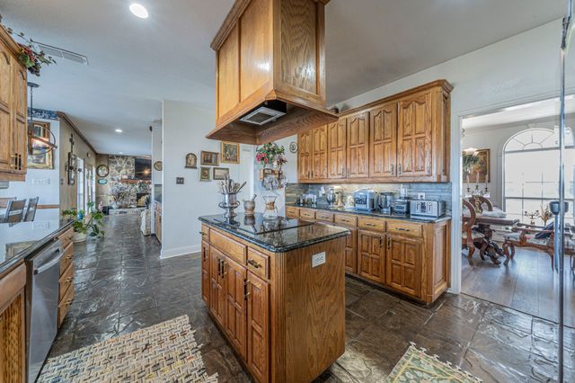 6438 FM 4, Godley, TX 76044