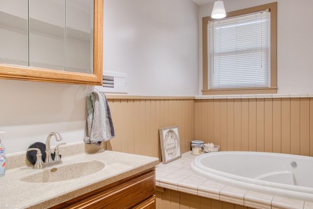1300 W Hibbard Road, Owosso, MI 48867