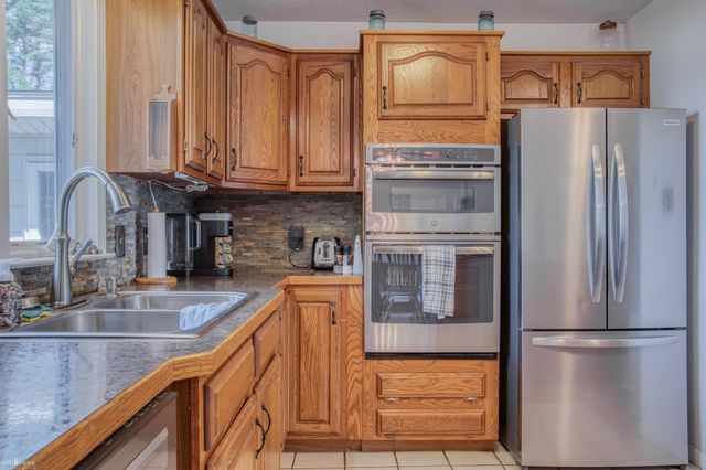 1300 W Hibbard Road, Owosso, MI 48867