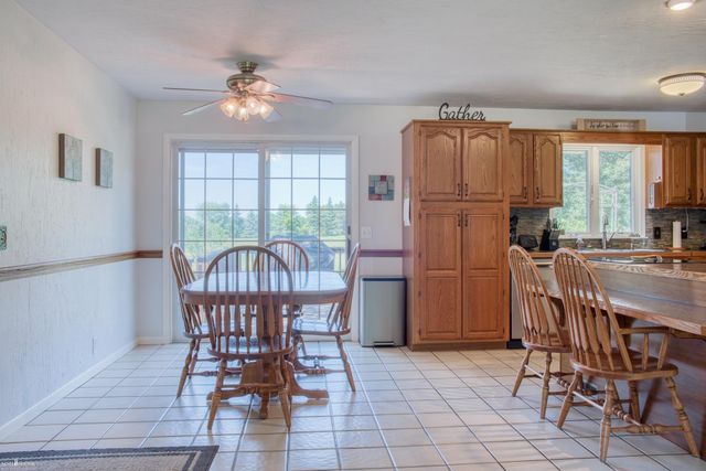 1300 W Hibbard Road, Owosso, MI 48867