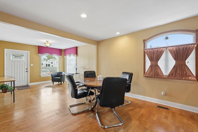 513 S Powell, Columbus, OH 43204