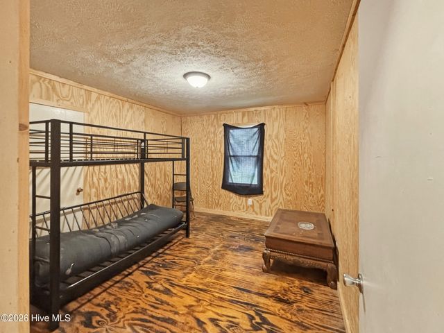 42 N Sixth Street, Clarkton, NC 28433