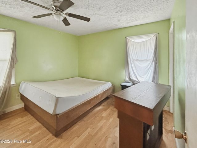 42 N Sixth Street, Clarkton, NC 28433