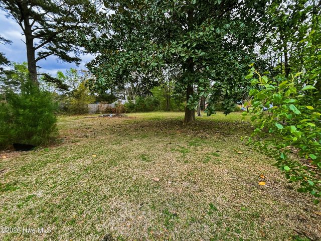 42 N Sixth Street, Clarkton, NC 28433