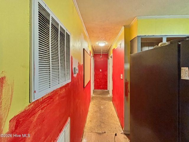 42 N Sixth Street, Clarkton, NC 28433