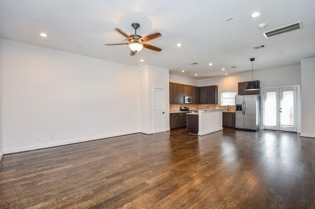 2422 Navigation Boulevard A, Houston, TX 77003