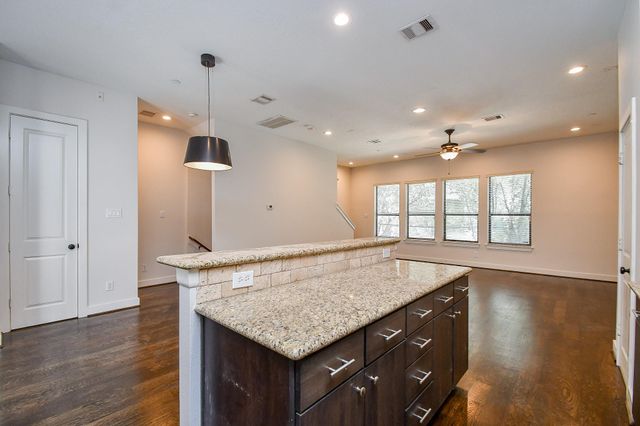 2422 Navigation Boulevard A, Houston, TX 77003