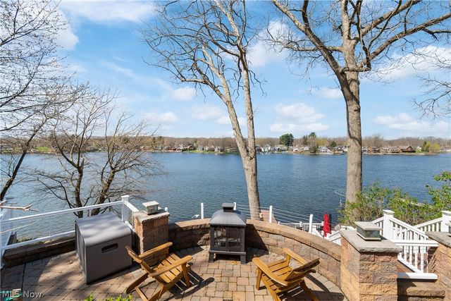 405 Snow Avenue, Coventry, OH 44319