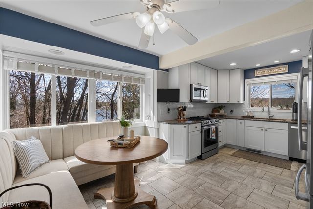 405 Snow Avenue, Coventry, OH 44319