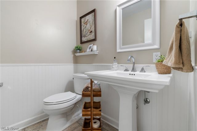 405 Snow Avenue, Coventry, OH 44319