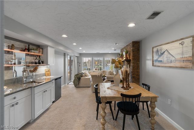 405 Snow Avenue, Coventry, OH 44319