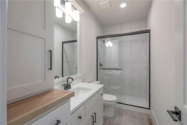 9301 SW Leviathan Court, Lee's Summit, MO 64064