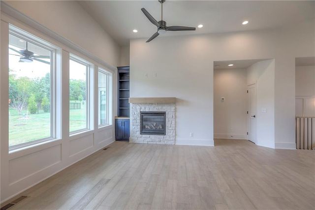 9301 SW Leviathan Court, Lee's Summit, MO 64064