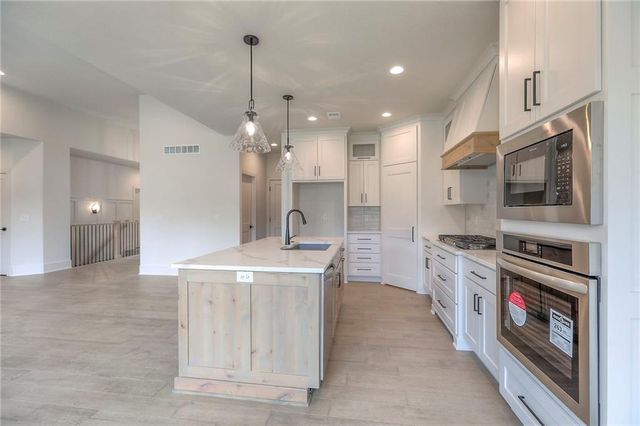 9301 SW Leviathan Court, Lee's Summit, MO 64064