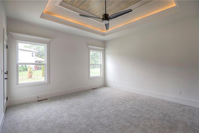 9301 SW Leviathan Court, Lee's Summit, MO 64064