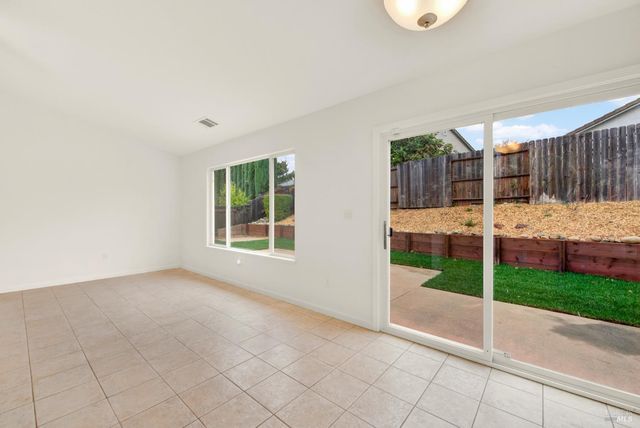 3216 Lagunita Cir, Fairfield, CA 94533