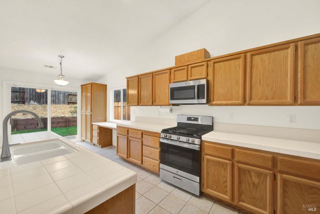 3216 Lagunita Cir, Fairfield, CA 94533