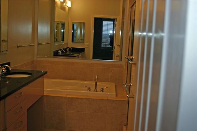 3820 Roswell Road NE 412, Atlanta, GA 30342