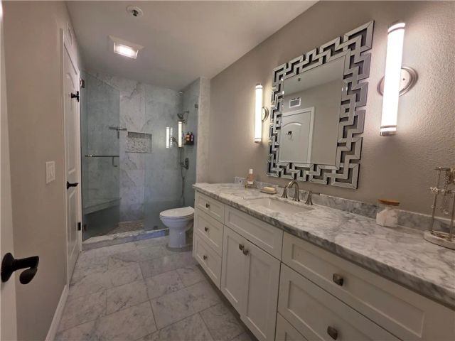 220 Nice 215, Newport Beach, CA 92663