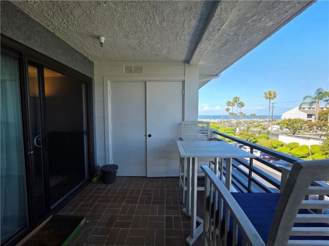 220 Nice 215, Newport Beach, CA 92663