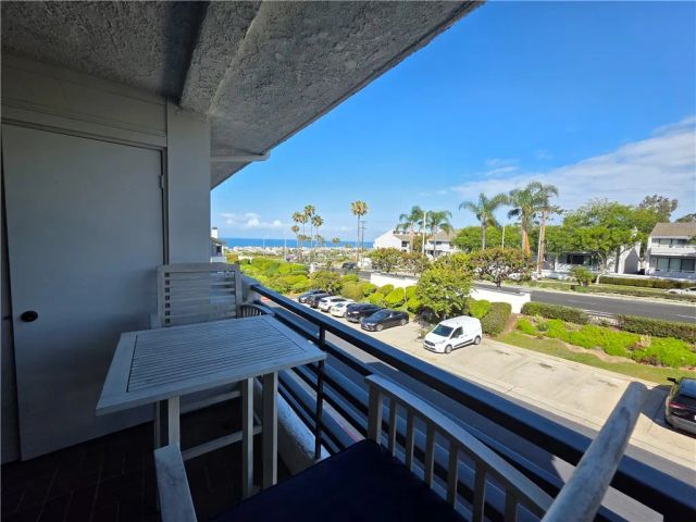220 Nice 215, Newport Beach, CA 92663