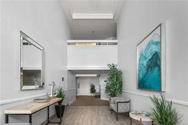 220 Nice 215, Newport Beach, CA 92663