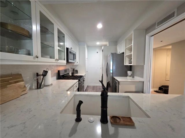 220 Nice 215, Newport Beach, CA 92663