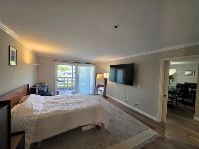 220 Nice 215, Newport Beach, CA 92663