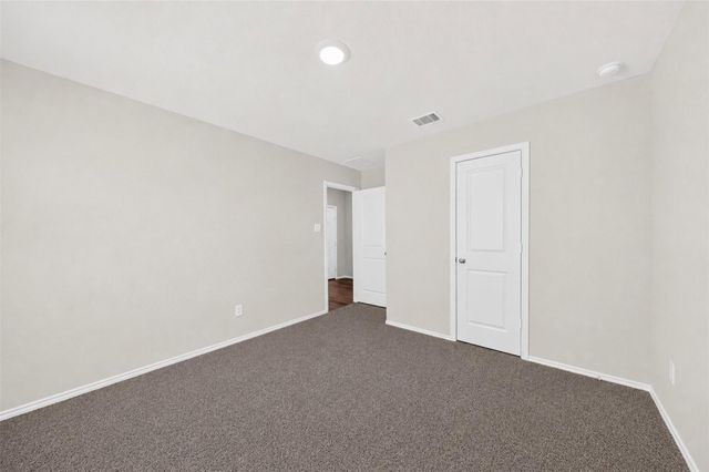 216 Rockbridge Drive, Huntsville, TX 77340