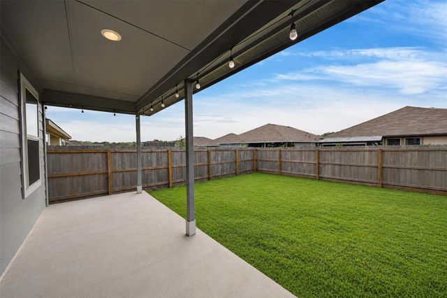 216 Rockbridge Drive, Huntsville, TX 77340