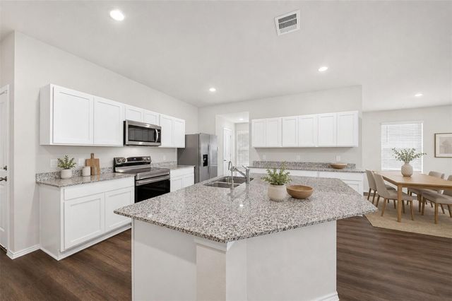 216 Rockbridge Drive, Huntsville, TX 77340