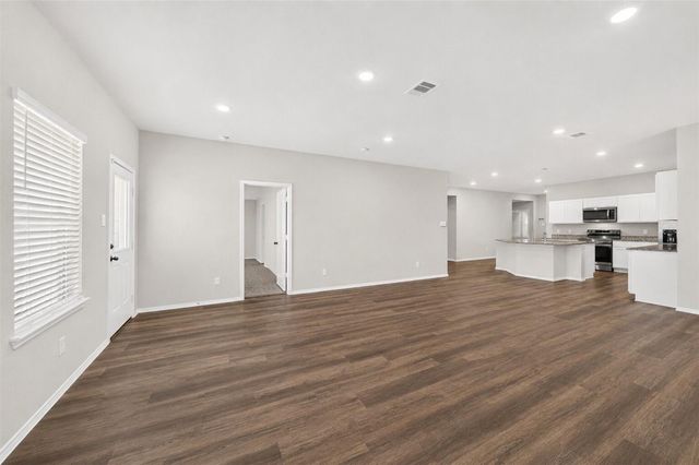 216 Rockbridge Drive, Huntsville, TX 77340