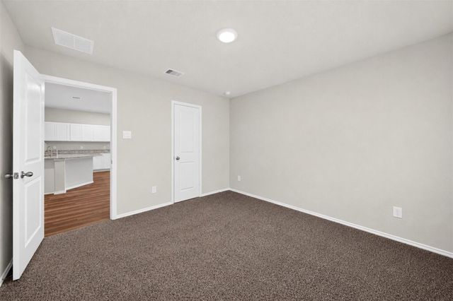 216 Rockbridge Drive, Huntsville, TX 77340