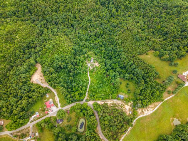 711 Worley Hill Top Road, Stearns, KY 42647