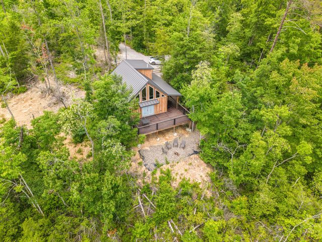 711 Worley Hill Top Road, Stearns, KY 42647
