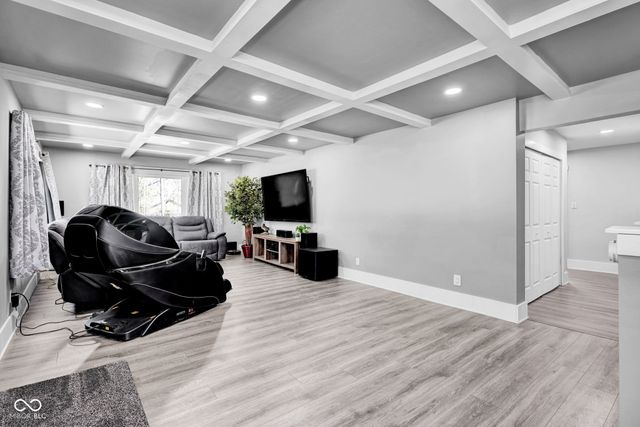 8515 N Briarwood Lake South Court, Monrovia, IN 46157