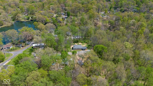 8515 N Briarwood Lake South Court, Monrovia, IN 46157