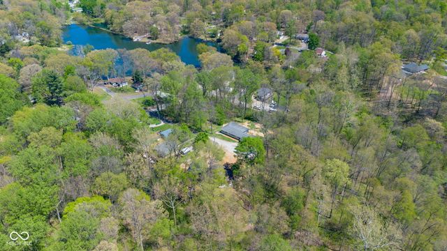 8515 N Briarwood Lake South Court, Monrovia, IN 46157
